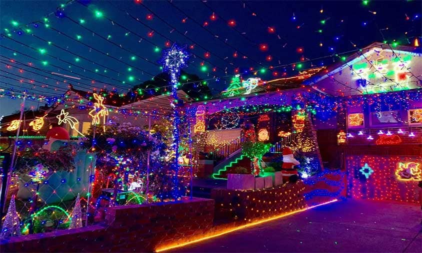 Décor Ideas to Go with Your Christmas Lights - Pakistan Event